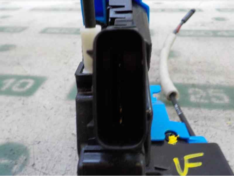 Recambio de cerradura puerta trasera izquierda para kia cee´d 1.4 cat referencia OEM IAM 81410A2100  