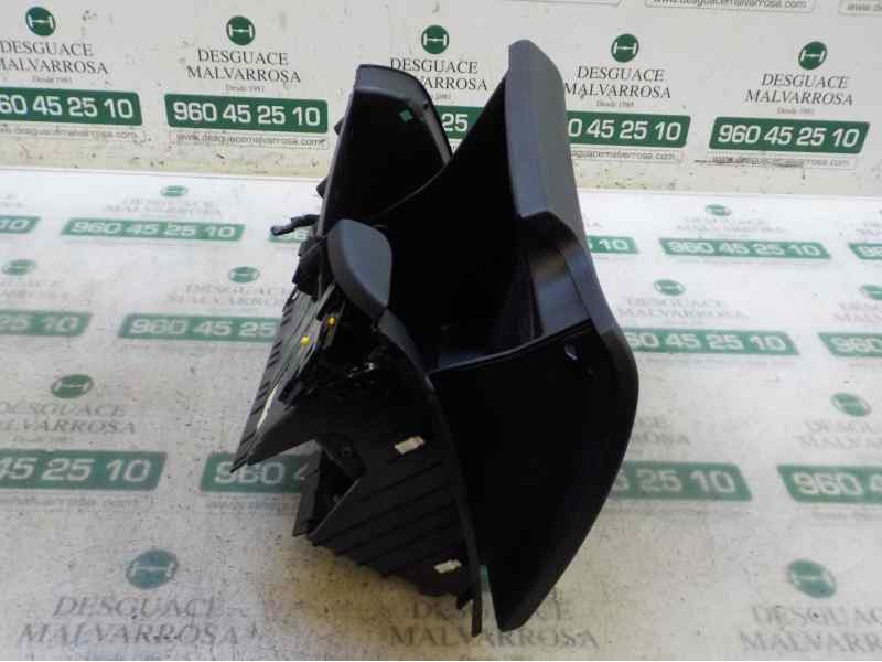 Recambio de guantera para kia cee´d 1.4 cat referencia OEM IAM 84510A2100WK  