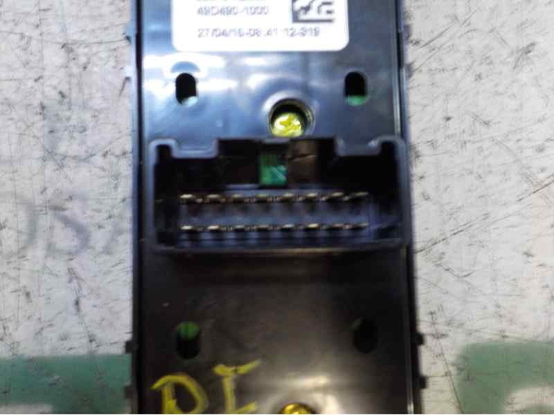 Recambio de mando elevalunas delantero izquierdo para kia cee´d 1.4 cat referencia OEM IAM 93570A2000WK 93570A2000 