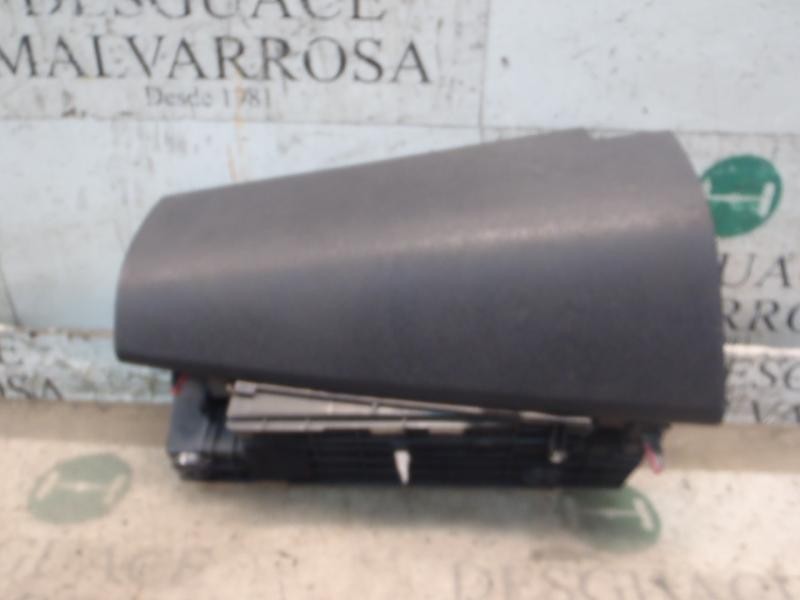 Recambio de guantera para toyota prius (nhw20) sol referencia OEM IAM 5555047061C0  
