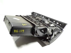 Recambio de guantera para renault megane iii berlina 5 p 1.6 16v cat referencia OEM IAM 681083896R   2