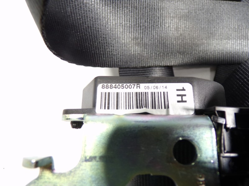 Recambio de cinturon seguridad trasero derecho para renault megane iii berlina 5 p 1.2 16v referencia OEM IAM   