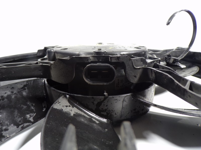 Recambio de electroventilador para renault megane iii berlina 5 p 1.2 16v referencia OEM IAM   