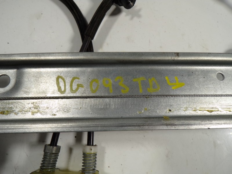 Recambio de elevalunas trasero derecho para renault megane iii berlina 5 p 1.2 16v referencia OEM IAM   