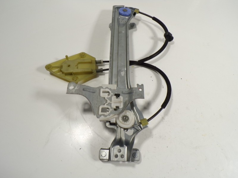 Recambio de elevalunas trasero izquierdo para renault megane iii berlina 5 p 1.2 16v referencia OEM IAM   