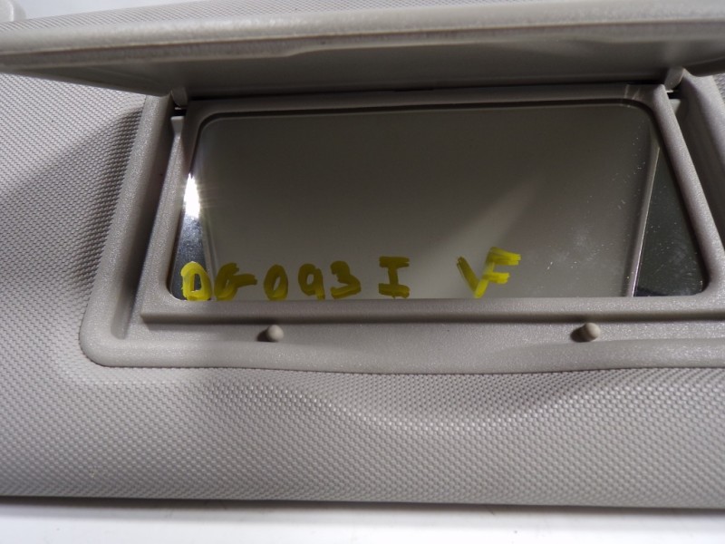 Recambio de parasol izquierdo para renault megane iii berlina 5 p 1.2 16v referencia OEM IAM   