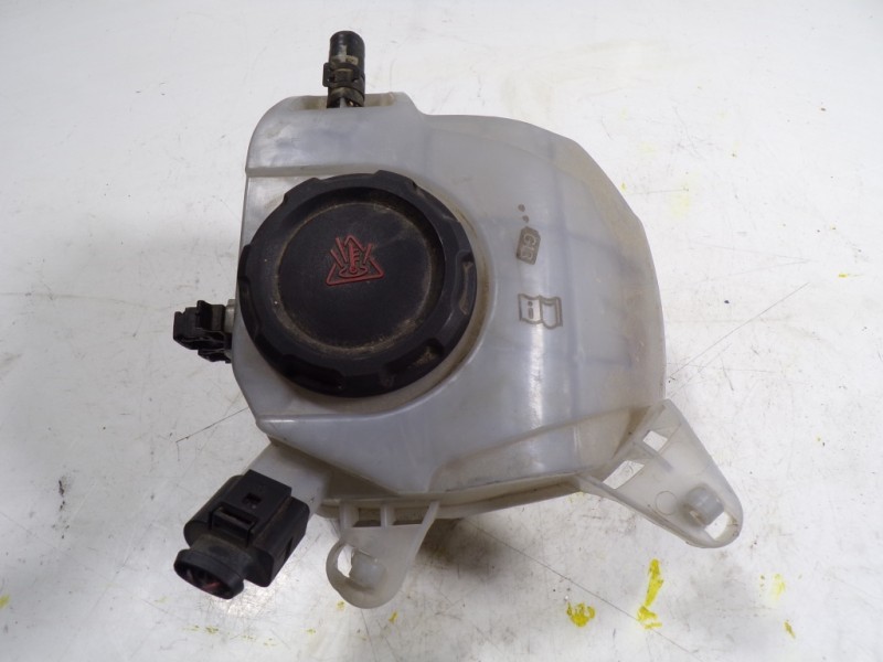 Recambio de deposito expansion para volkswagen polo 1.0 tsi referencia OEM IAM 2Q0121407  