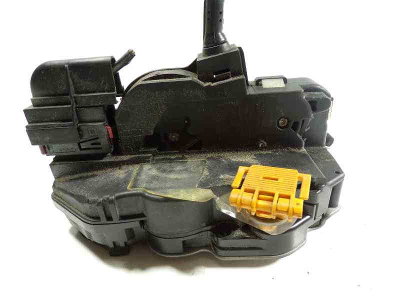 Recambio de cerradura puerta trasera derecha para opel astra j lim. 1.6 cdti dpf referencia OEM IAM 13503808  