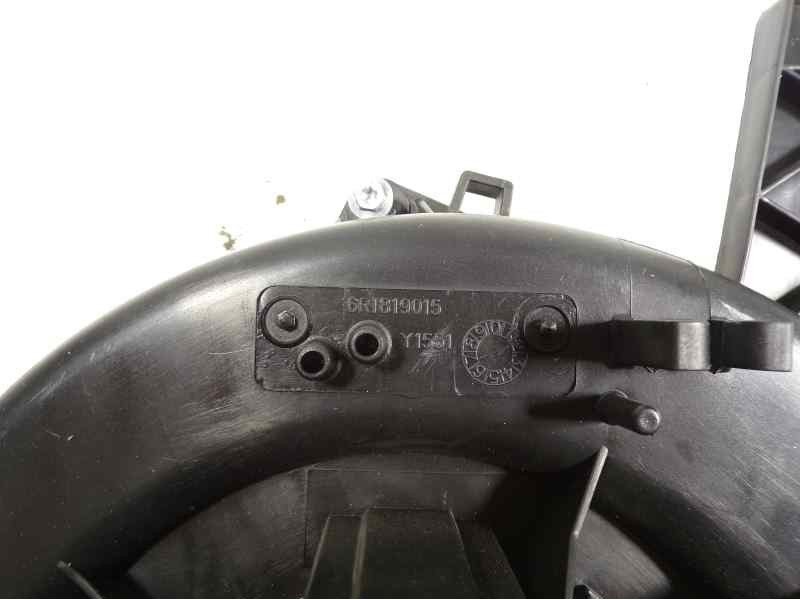 Recambio de motor calefaccion para volkswagen polo (6r1) 1.2 12v referencia OEM IAM 6R1819015 6R1819015 