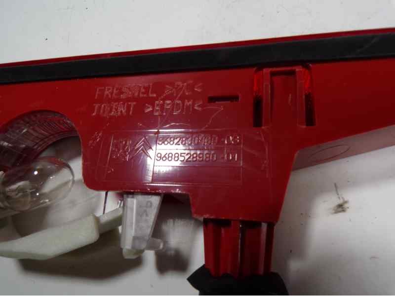 Recambio de piloto trasero central para peugeot rifter 1.5 blue-hdi fap referencia OEM IAM 6351FC 9682830180 