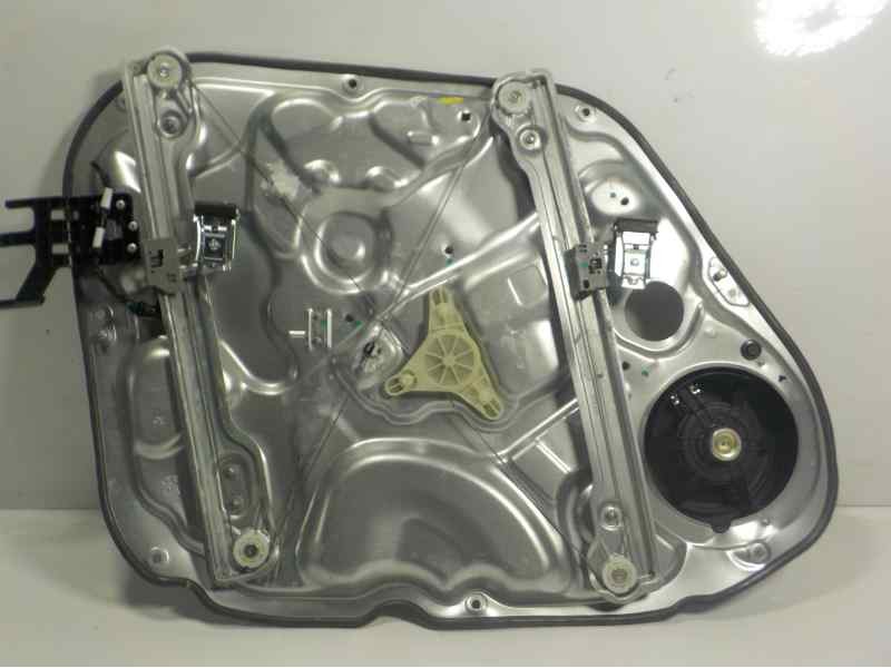 Recambio de elevalunas delantero derecho para hyundai ix20 1.6 cat referencia OEM IAM 824811K000 824701K010 