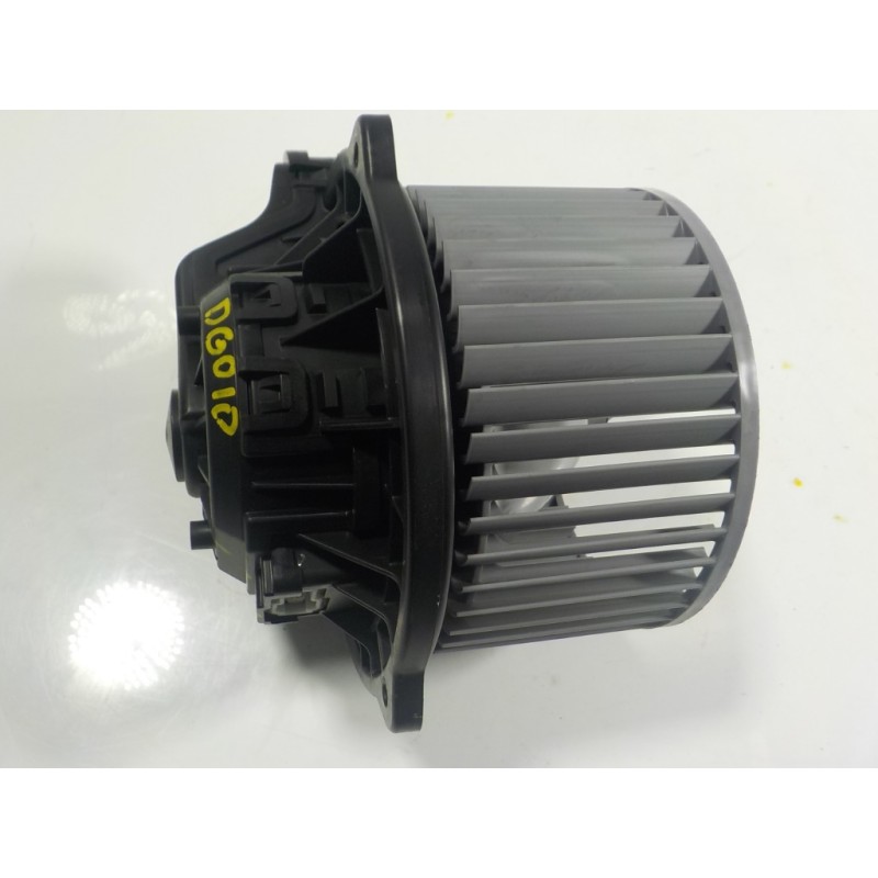 Recambio de motor calefaccion para hyundai ix20 1.6 cat referencia OEM IAM 971131P000 F00S3B2407 F00S3B2407