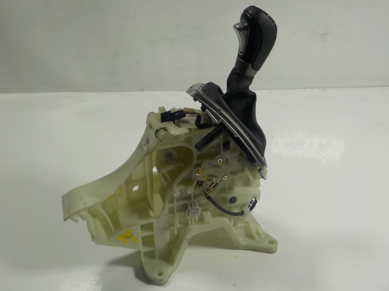 Recambio de palanca cambio para hyundai ix20 1.6 cat referencia OEM IAM 467001K100  