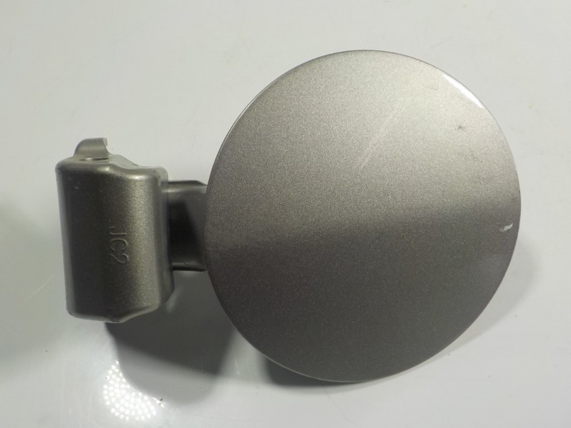 Recambio de tapa combustible para hyundai ix20 1.6 cat referencia OEM IAM 695101P000  