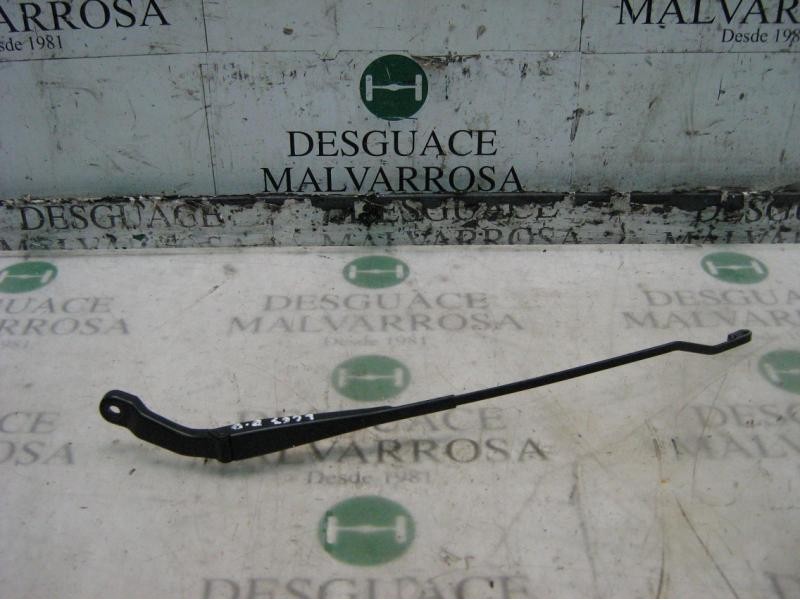 Recambio de brazo limpia delantero derecho para mg mg zs (t/rt) td referencia OEM IAM   