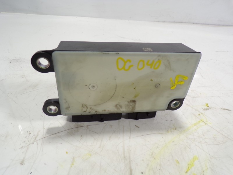 Recambio de centralita airbag para opel insignia berlina 2.0 16v cdti referencia OEM IAM 1247398 13583431 