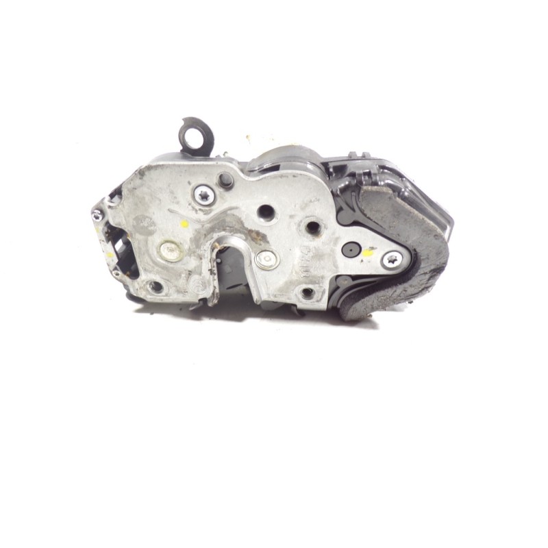 Recambio de cerradura puerta trasera izquierda para opel insignia berlina 2.0 16v cdti referencia OEM IAM 133690 13579555 
