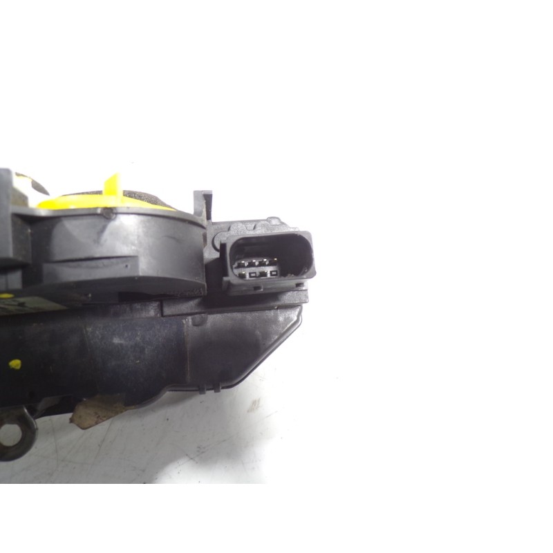 Recambio de cerradura puerta trasera izquierda para opel insignia berlina 2.0 16v cdti referencia OEM IAM 133690 13579555 