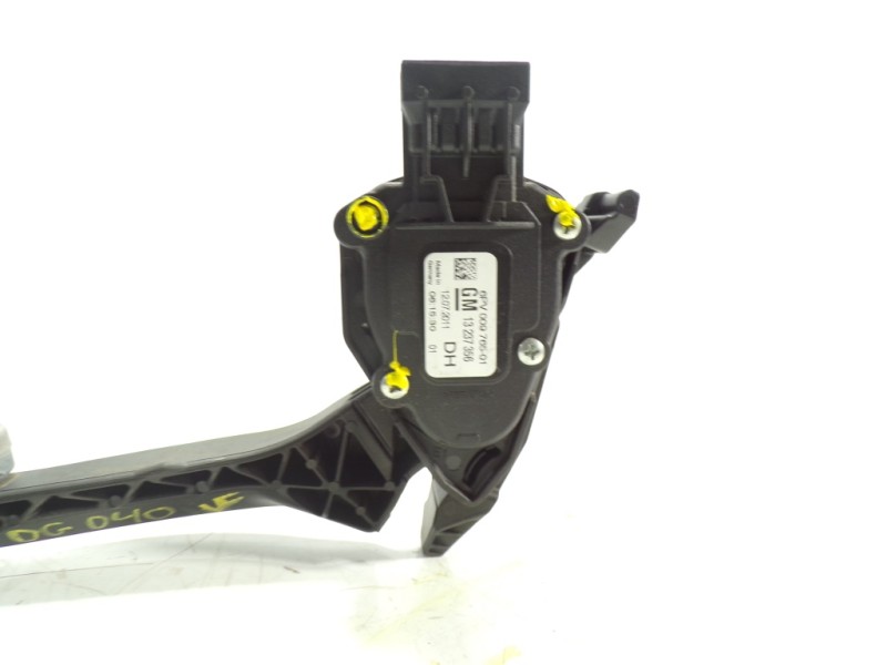 Recambio de potenciometro pedal para opel insignia berlina 2.0 16v cdti referencia OEM IAM 848036 13237356 6PV009765
