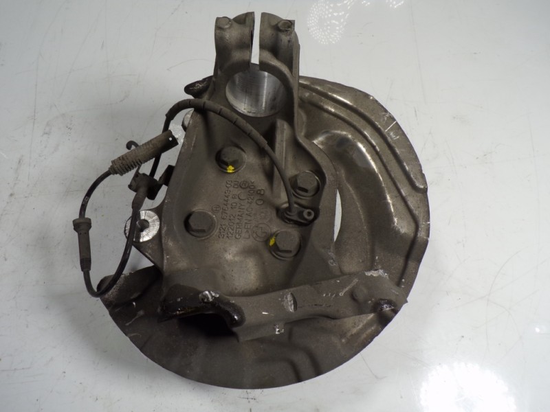 Recambio de mangueta delantera izquierda para bmw serie 3 berlina (e90) 316d referencia OEM IAM 31216793923  