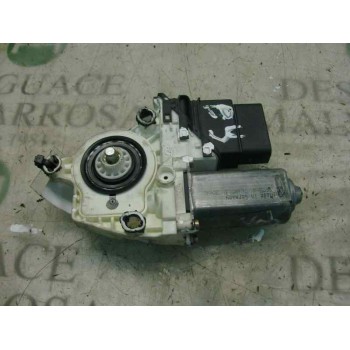 MOTOR ELEVALUNAS TRASERO DERECHO 