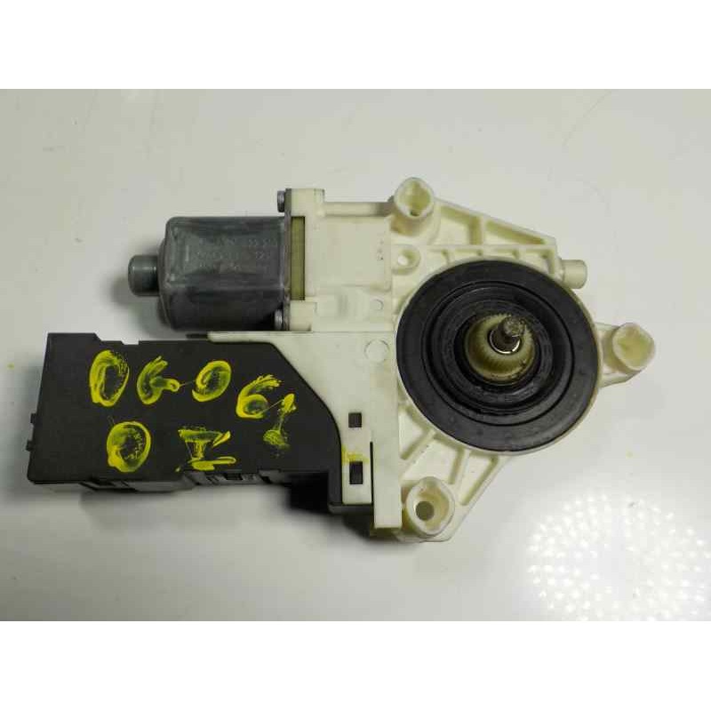 Recambio de motor elevalunas delantero izquierdo para peugeot 407 1.6 hdi referencia OEM IAM   