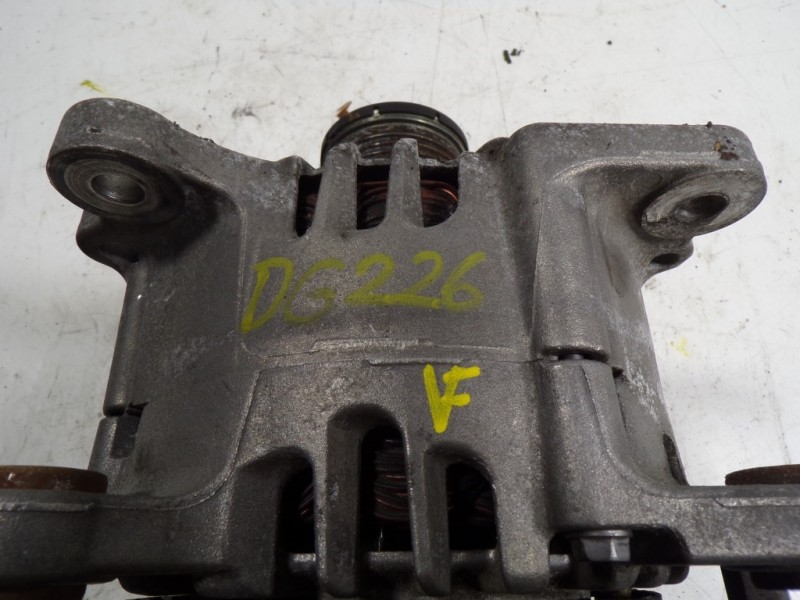 Recambio de alternador para skoda octavia combi (5e5) l&k referencia OEM IAM 03L903023J 03L903023J 