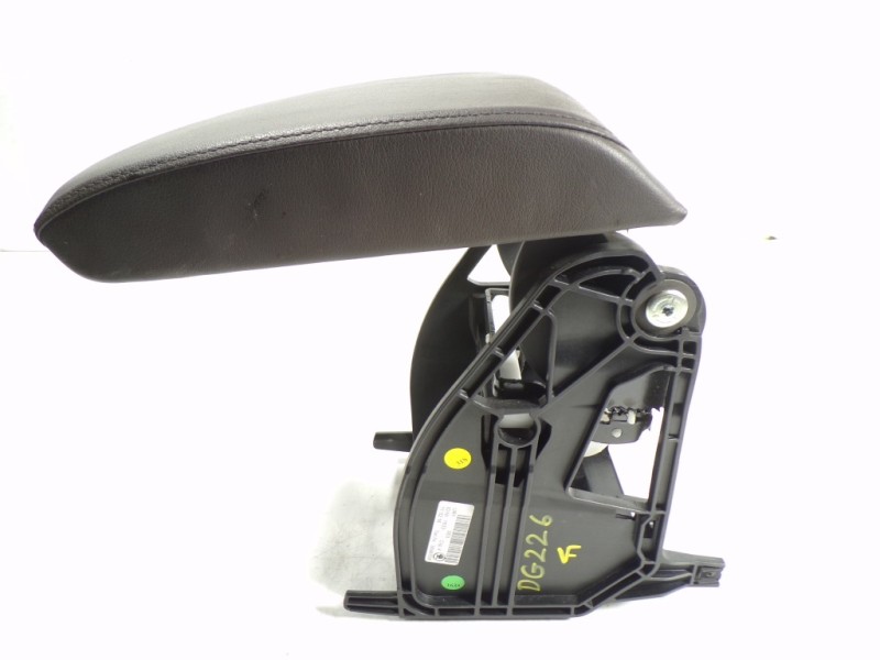 Recambio de apoyabrazos central para skoda octavia combi (5e5) l&k referencia OEM IAM 5E0864207ESN4  