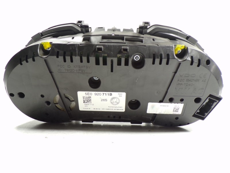 Recambio de cuadro instrumentos para skoda octavia combi (5e5) l&k referencia OEM IAM 5E0920711B 5E0920711B A2C9481801