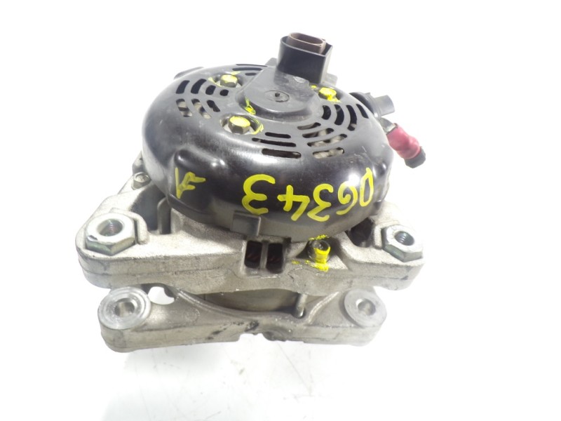 Recambio de alternador para ford fiesta (ccn) 1.0 ecoboost cat referencia OEM IAM 1795985  