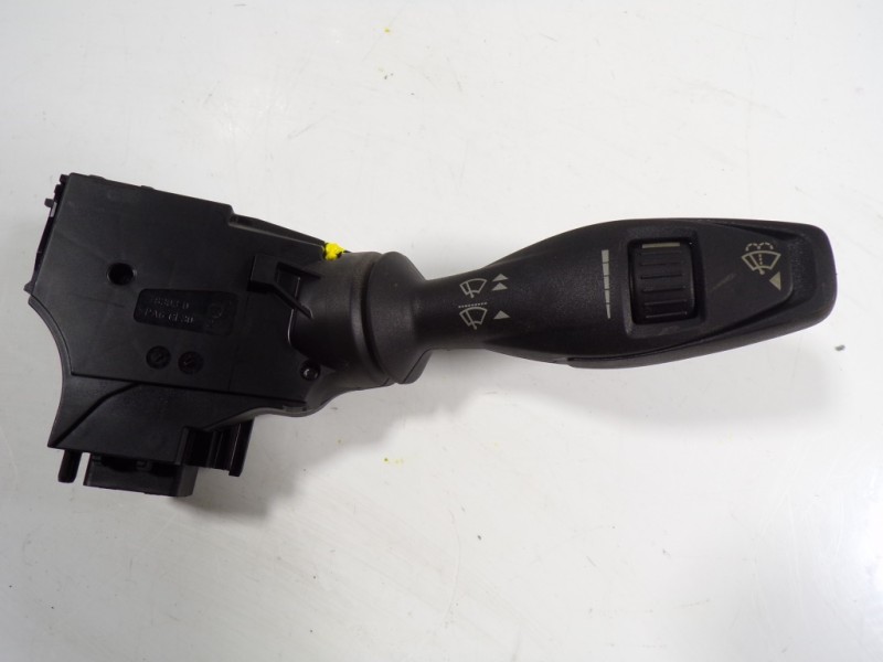 Recambio de mando limpia para ford fiesta (ccn) 1.0 ecoboost cat referencia OEM IAM 1537625  
