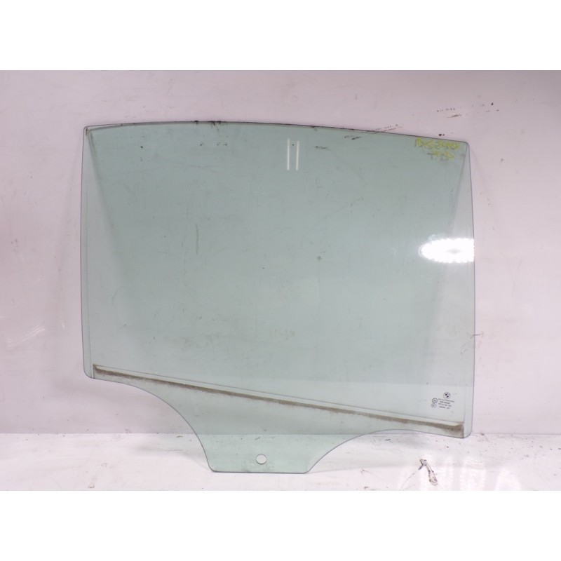 Recambio de cristal puerta trasero derecho para bmw serie 5 lim. (f10) 2.0 turbodiesel referencia OEM IAM 51357182118  