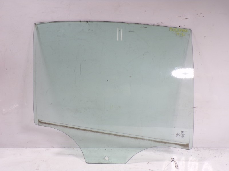 Recambio de cristal puerta trasero derecho para bmw serie 5 lim. (f10) 2.0 turbodiesel referencia OEM IAM 51357182118  