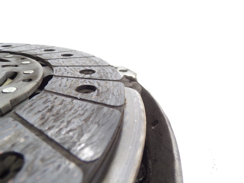 Recambio de kit embrague para audi a3 sportback (8vf) s line edition referencia OEM IAM 04L141015 04L141015E 