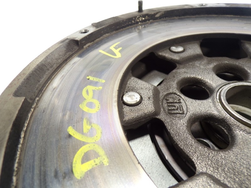 Recambio de volante motor para audi a3 sportback (8vf) s line edition referencia OEM IAM 04L105266AF  