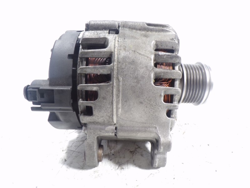Recambio de alternador para audi q3 (8ug) 2.0 16v tdi referencia OEM IAM 04L903023L 04L903023L 26270025C