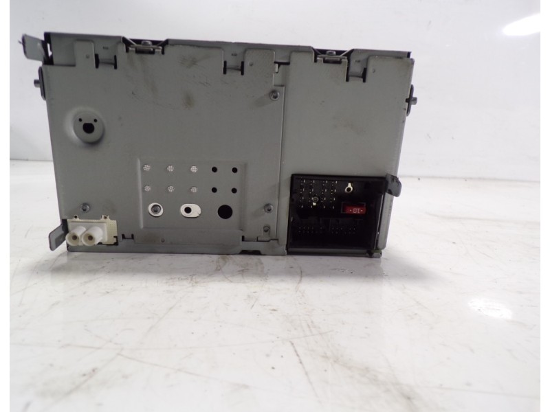 Recambio de sistema audio / radio cd para volkswagen golf vi (5k1) 1.6 tdi referencia OEM IAM   