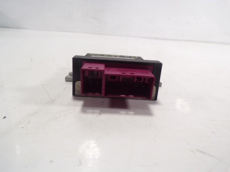 Recambio de modulo electronico para bmw serie 3 berlina (e90) 316d referencia OEM IAM 16147407513 7276046 