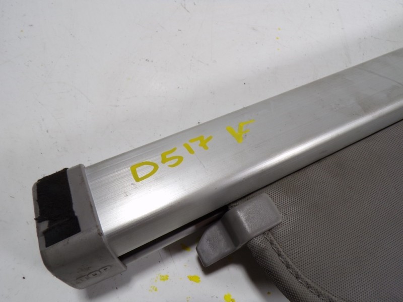 Recambio de bandeja trasera para toyota prius (nhw20) 1.5 cat referencia OEM IAM 6491047010B0  