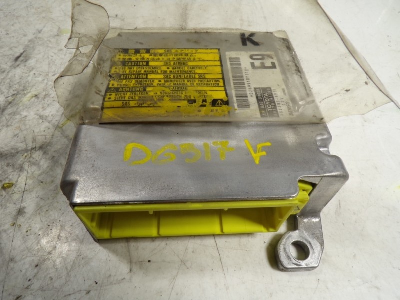 Recambio de centralita airbag para toyota prius (nhw20) 1.5 cat referencia OEM IAM 8917047390 8917047390 1523006951