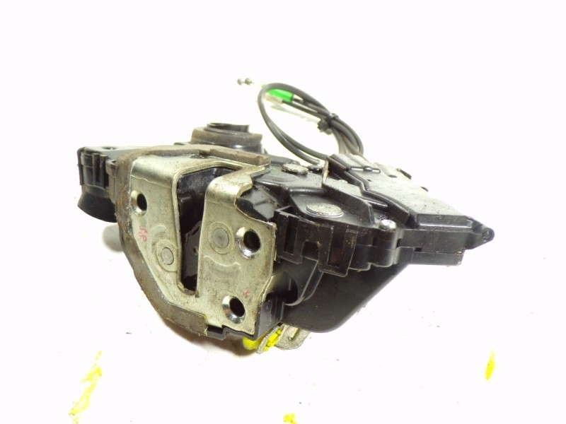 Recambio de cerradura puerta delantera izquierda para toyota prius (nhw20) 1.5 cat referencia OEM IAM 6904047080  