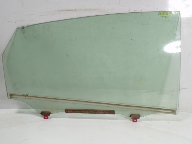 Recambio de cristal puerta trasero derecho para toyota prius (nhw20) 1.5 cat referencia OEM IAM 6810347041  