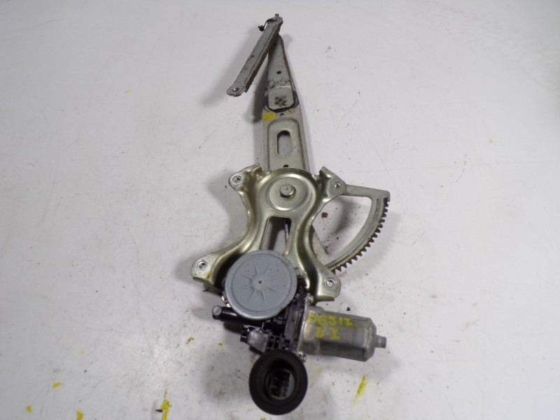 Recambio de elevalunas delantero izquierdo para toyota prius (nhw20) 1.5 cat referencia OEM IAM 6980252070 8572058010 0620401770