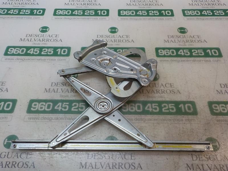 Recambio de elevalunas delantero derecho para renault megane iii coupe 1.5 dci diesel referencia OEM IAM 807206454R  