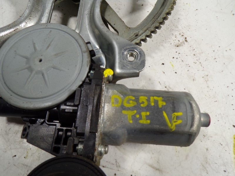 Recambio de elevalunas trasero izquierdo para toyota prius (nhw20) 1.5 cat referencia OEM IAM 6980252070 8572035140 2621002340