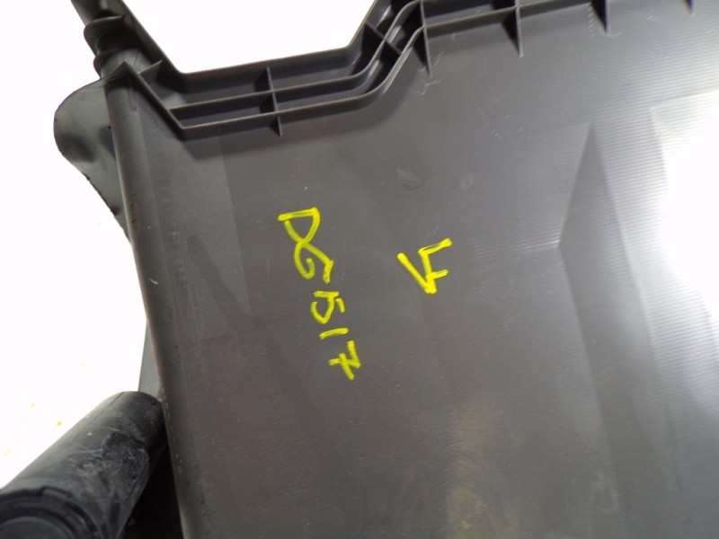 Recambio de guantera para toyota prius (nhw20) 1.5 cat referencia OEM IAM 5555047060C0  