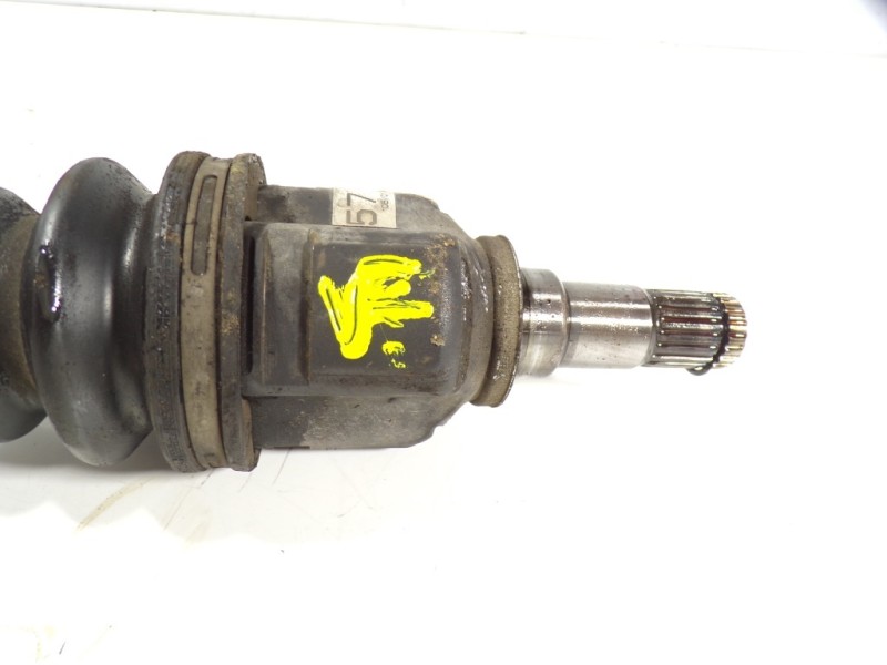 Recambio de transmision derecha para toyota prius (nhw20) 1.5 cat referencia OEM IAM 4341047020 00984991 00984991