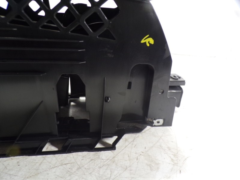 Recambio de apoyabrazos central para volkswagen golf vi (5k1) 2.0 tdi referencia OEM IAM 1K0864207EZVU  