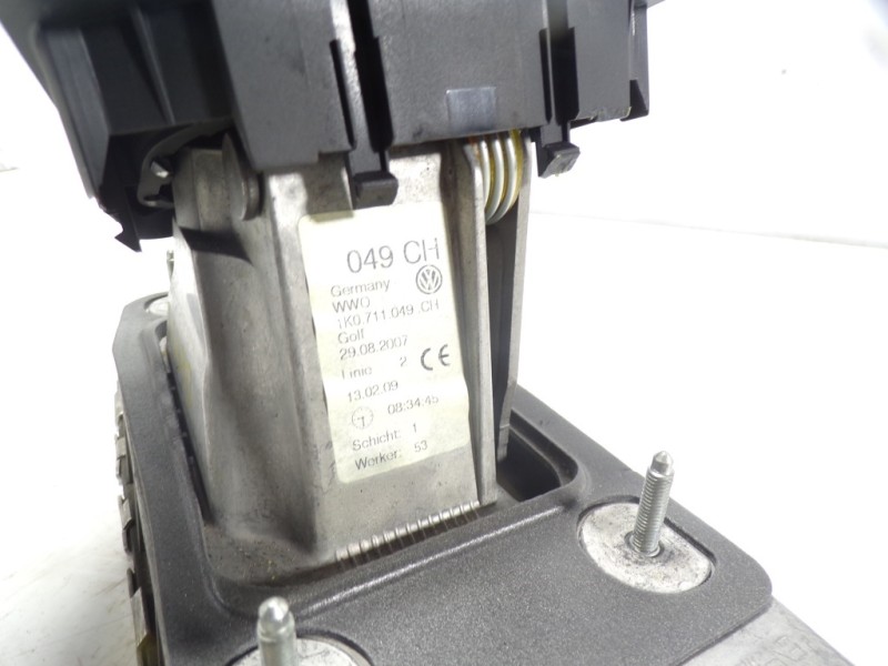 Recambio de palanca cambio para volkswagen golf vi (5k1) 2.0 tdi referencia OEM IAM 1K0711050A 1K0711049CH 