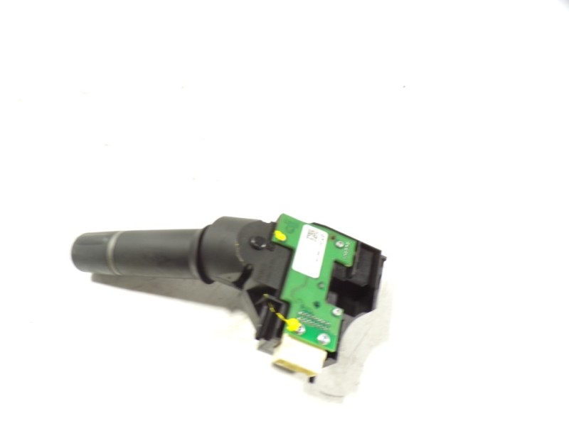 Recambio de mando limpia para mazda 2 lim. (de) 1.4 diesel cat referencia OEM IAM DF7166128 DF7166128 